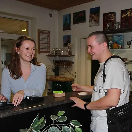 ホステル Bed & Breakfast Hostel Brno ブルノ